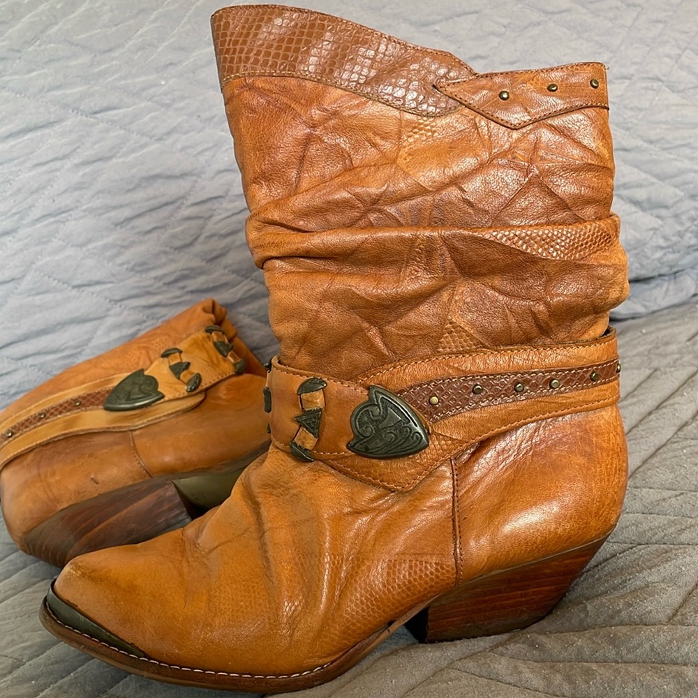 Vintage Endicott Johnson cowboy boots
